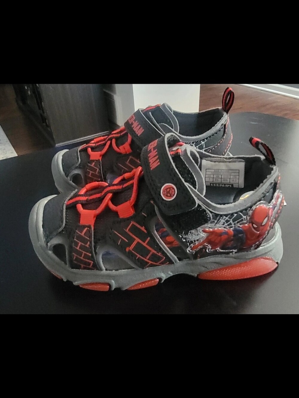 Spiderman Boys Gray & Red Closed-Toe Sandals Lightup